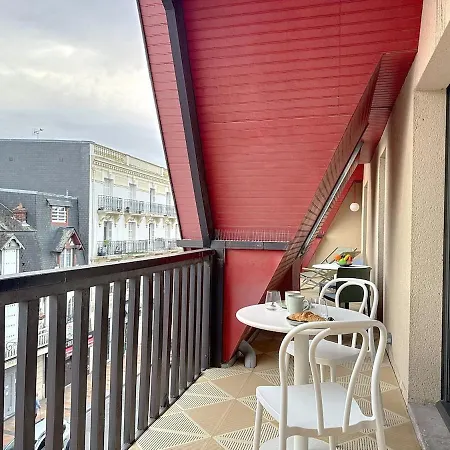 Urban Elite Yourhosthelper