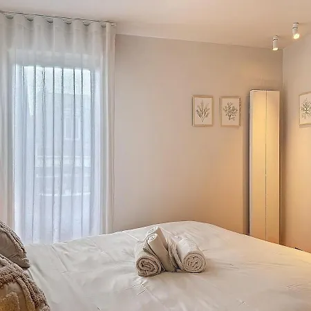 Apartment Urban Elite Yourhosthelper