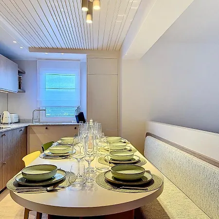 Urban Elite Yourhosthelper