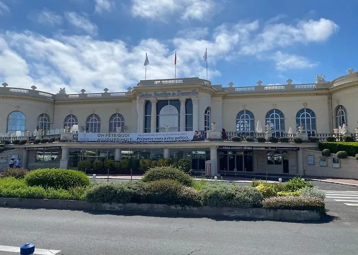 Urban Elite Yourhosthelper Apartment Deauville